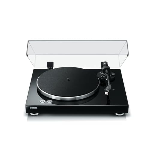 Yamaha TT-S303 Tocadiscos Hi-Fi con Correa para vinilos, preamplificador Integrado, Salida de línea y Phono conmutables, Negro