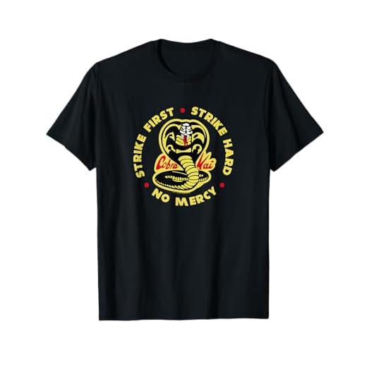 Cobra Kai Golpea el primer logo de cobra Camiseta