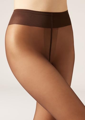 Woman's 20 Denier Sheer Matte Tights4