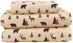 Beatrice Home Fashions Cozy Cabin 4-Piece King Microfibre de draps avec des poches profondes Patchwork rustique de cerf, brun vert Tan