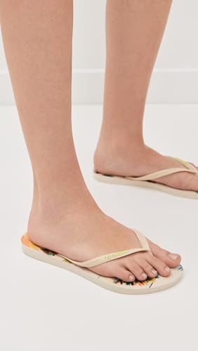 Havaianas Women Slim Animal Floral Fusion Flip Flops - Spring and Summer Pool Sandals for Women3