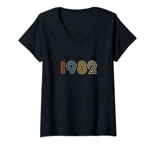 Womens 1982 - Birth Year / 40th Birthday Vintage Retro Style V-Neck T-Shirt