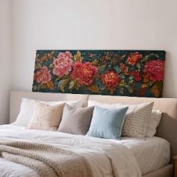 Peinture de pivoines sur toile panoramique : créez un cocon zen au-dessus du lit