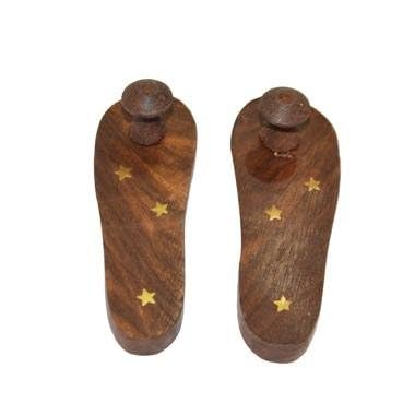 4-Inch Handcrafted Wooden Charan Paduka – Sacred Footprints Decorative Showpiece for Home Temple, Hindu Altar Decor, Prayer Room Decoration & Spiritual Gift 31IfmAwOiqL