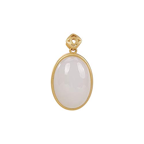 Collier pendentif jade blanc pour sublimer votre tenue de bureau ou une soirée élégante