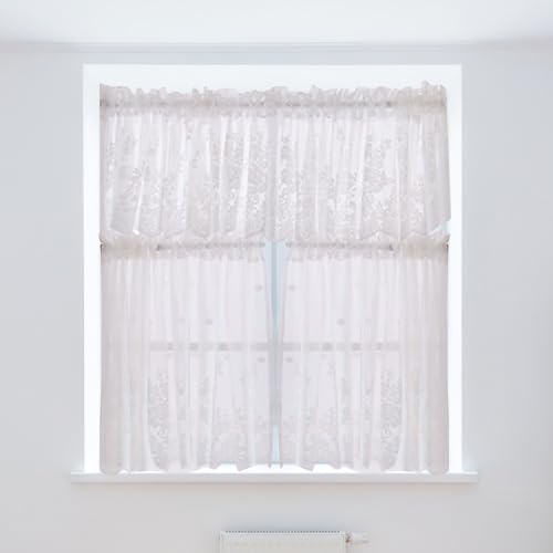 Cortinas estilo casa de campo con cenefa azul para ventanas de cocina y ducha 8