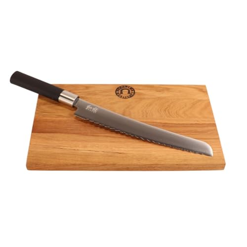 Kai Wasabi Black Brotmesser 23 cm mit Wellenschliff + handgefertigtes Eichenbrett 30x20 cm japanisches Küchenmesser Set, rostfrei, scharf & hygienisch – ideal für Brot, Brötchen & Obst