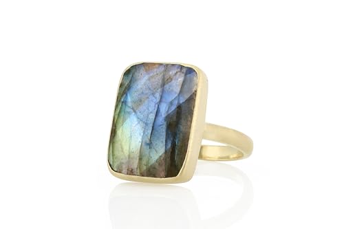 Bague Labradorite en or sertie d'une lunette pour éviter la perte de la pierre