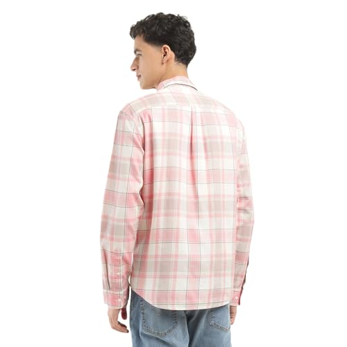 Image of Levi's Men Cotton Checkered Slim Fit Shirt