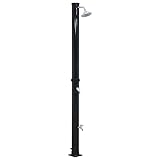 Avec une hauteur de 220 cm et une capacité de 20 litres, la douche solaire offre suffisamment d'espace pour une douche rafraîchissante après la baignade ou le jardinage. La plaque de fond compacte (15,5 x 15,5 cm) permet une installation peu encombrante sur les terrasses ou à côté de la piscine.