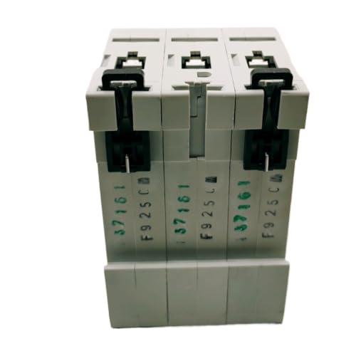 Disyuntor PL9-C25/3 de tres polos para control de corriente y cuadro eléctrico 3