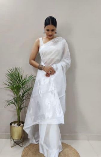 Image of Banarasi soft Cotton-Silk Saree with Unstitched Blouse - Graceful Design for Special Occasions, Weddings & Festivals