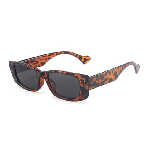 Lunettes couleur bonbon pour festivals et mode été de style y2k en terrasse branchée