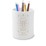 Dimensions : Hauteur 9,5 cm, diamètre 8,2 cm, taille idéale pour un bureau bien ordonné