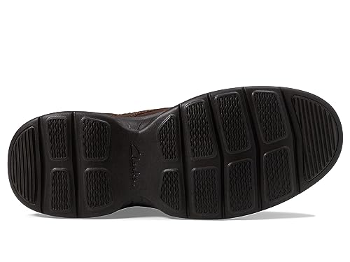 Image of Clarks Men's Bradley Mid Oxford Boots