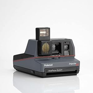Polaroid Cámara de película instantánea 600 Impulse – Gris | Cámara instantánea vintage tipo 600 | Flash integrado, reacondicionado y probado (renovado)