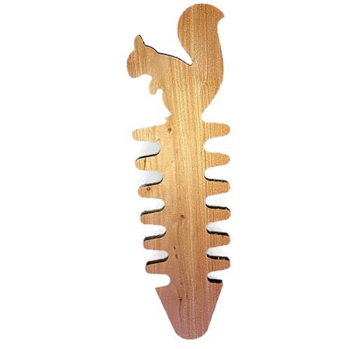 Eichhörnchenfutterhaus als Gartenstecker für den Blumentopf