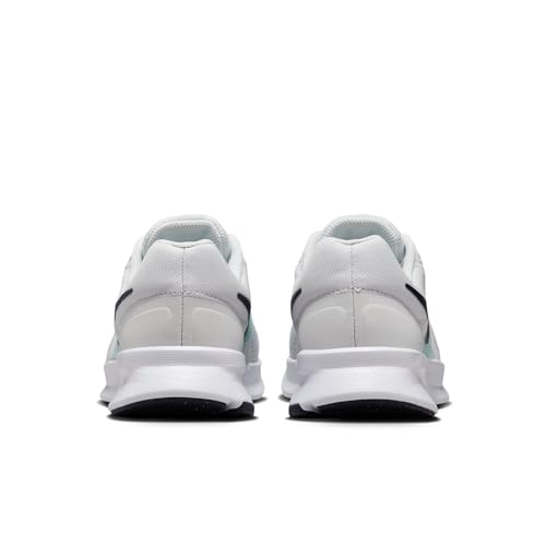 Image of Nike Women's Air Winflo 9 Sneaker