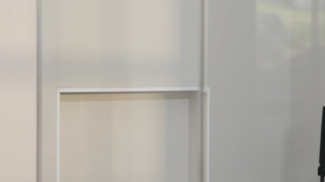 SereneLife Towel Warmer Bucket, with Customized Fragrance for Spa and Bathroom, Luxury Towel Heater Gifts for Him & Her, Auto Shut off, Fits 2 large Towels, Blankets, Bathrobes, PJ's (Cherry)