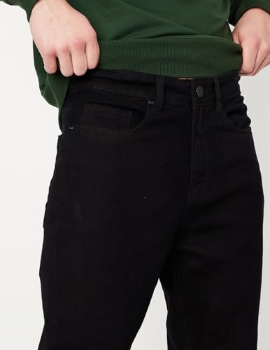 Image of Max Men's Carrot Fit Solid Cotton Blend Jeans