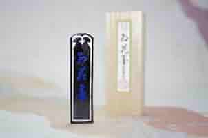 書道具　古墨　時代墨　一心堂謹製　お花墨　5丁型74g 未使用 書道具 古墨 時代墨 一心堂謹製 お花墨 5丁型74g 未使用