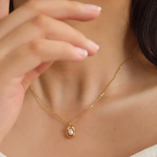 18K Gold Plated Pearl Pendant Necklace, Stainless Steel Gold Nugget Necklace with Freshwater Pearl, White Fritillaria - Trendy Jewelry4