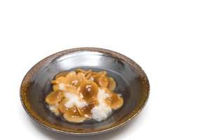 Amazon.co.jp: 奥会津旬彩館 天然なめこ 開き・粒混じり 300g : 食品