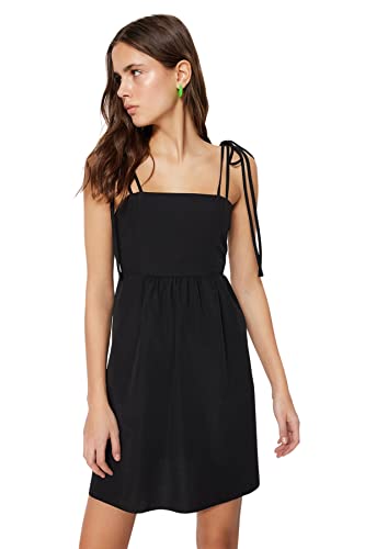 Robe patineuse Trendyol coupe régulière pour un look de bureau ou de soirée