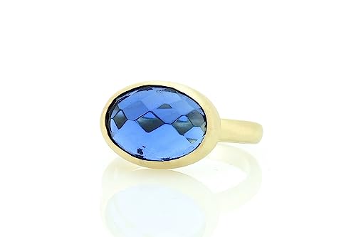 Bague saphir en or brossé anneau ovale empilable pour femme moderne