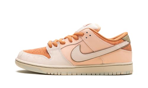 Image of Nike Men's Dunk Low Retro Shoes