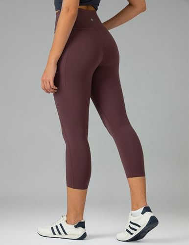 Image of Colorfulkoala Dreamlux No Front Seam Capri Leggings with Pockets for Women - High Waisted 21 inch Buttery Soft Yoga Pants