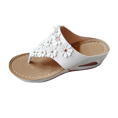 Sandales compensées noires pour femme chic et confort d'été