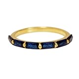 Realizzato in argento Sterling 925 massiccio e impreziosito da una brillante placcatura in oro a lunga durata.