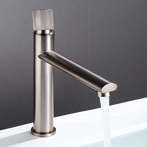 Robinet de lavabo en laiton pour moderniser une salle de bains familiale