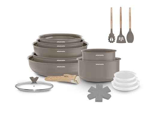 Arthur Martin - Batterie de Cuisine 18 Pièces, Poêles 20-22-26 cm, Casseroles 16-18 cm, Sauteuse 24 cm, Wok 28 cm, Couvercles en Verre et Hermétiques, Ustensiles Bois, Marron