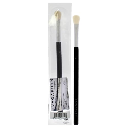 Pinceau Oval Brush 16 Evagarden à poils denses ultra doux pour estompage parfait