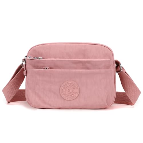 🌟【Materiali Premium】Scopri la borsa tracolla che unisce stile e funzionalità! Realizzata in nylon impermeabile ultra-resistente, è leggera, antigraffio e piacevole al tatto. L’interno in fibra di poliestere offre massima durata, mentre le cerniere scorrevoli e le cuciture raffinate garantiscono un look impeccabile. Perfetta per chi cerca qualità e design senza compromessi.