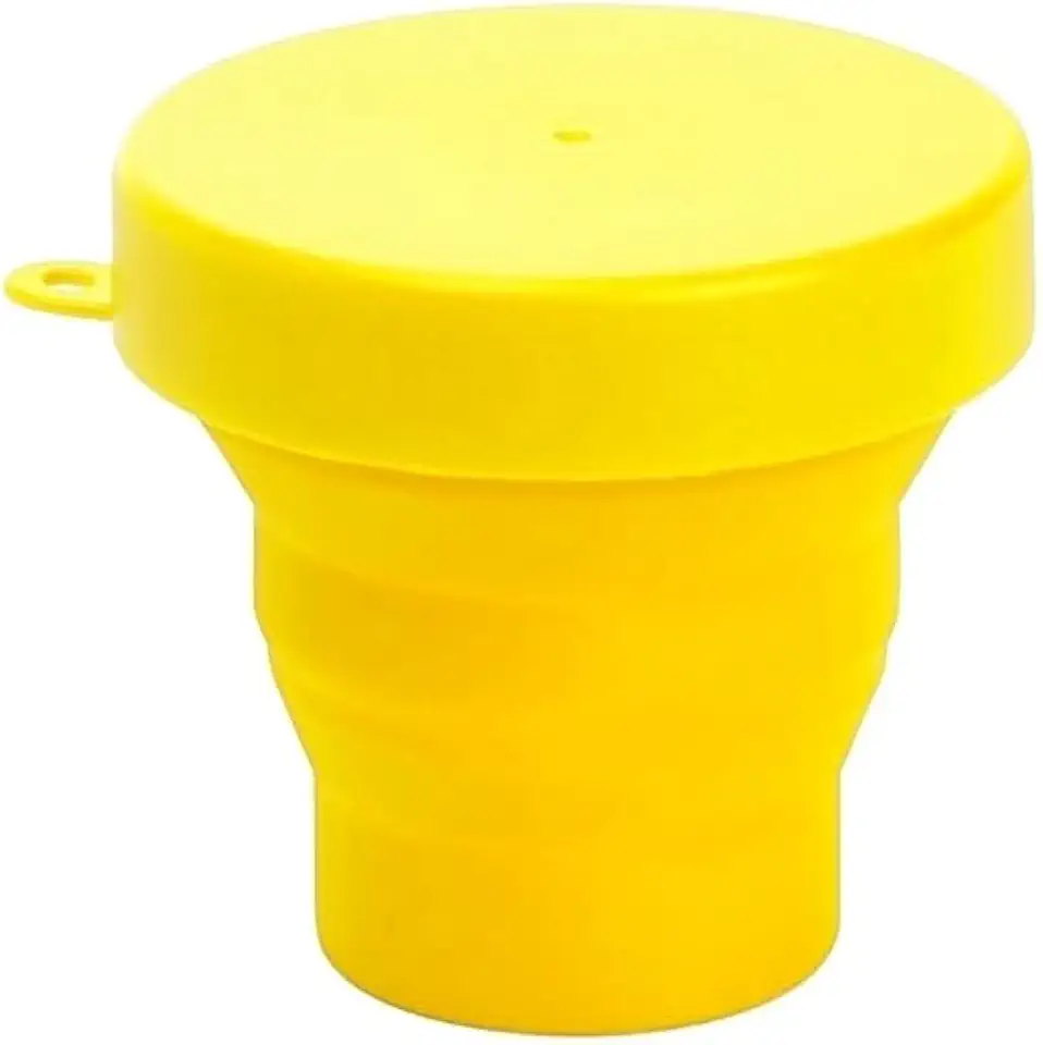 Copo Retrátil de Silicone, 150ml, Amarelo, com Tampa e Argola para Chaveiro, 7,1 x 8,5 cm (Amarelo)