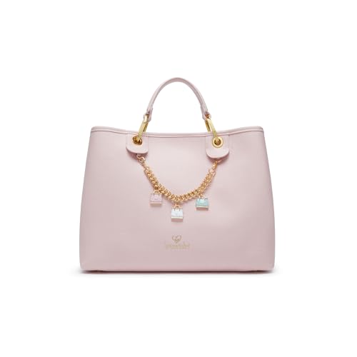 Tracolla Rimovibile e Regolabile per Maggiore Comodità: La borsa da donna Braccialini della Linea Beth è dotata di una tracolla in nastro logato, rimovibile e regolabile, che ti permette di scegliere tra un look a mano o a tracolla. La versatilità della tracolla, unita alla chiusura con clip e ai manici doppi, offre una doppia portabilità, adattandosi perfettamente a qualsiasi esigenza. La borsa è ideale per chi cerca un mix di eleganza e praticità, senza rinunciare alla comodità.