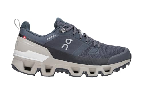 Image of On Women's Cloudwander Waterproof Sneakers