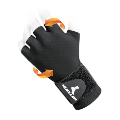 MUELLER Compression Glove for Pain Relief Cover