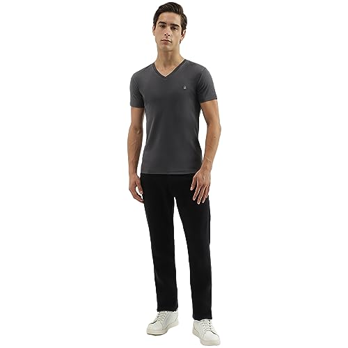 Image of UNITED COLORS OF BENETTON Men's Cotton Solid Regular Fit T-Shirt