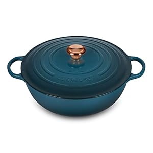 Le Creuset Signature Cast Iron 7.5-quart Chef’s Oven with Copper Knob (Deep Teal)