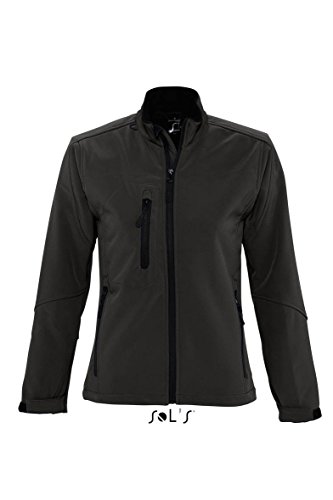 Softshell femme imperméable contre la pluie et le vent en balade