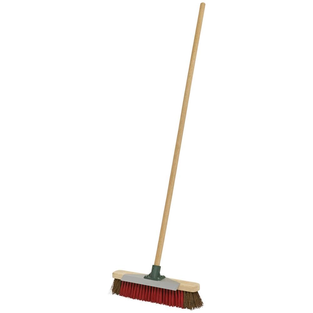 Sealey 16" Heavy-Duty Stiff/Hard Bristle Broom with Scraper, 405mm - BM16SC