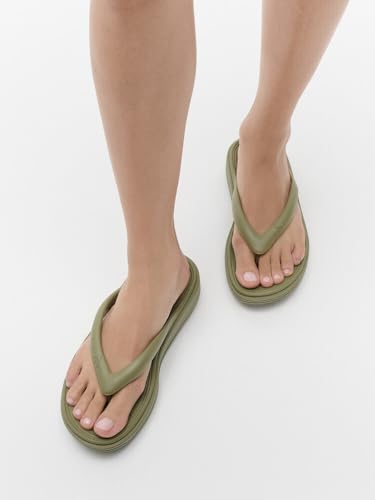 Image of FitFlop womens Relieff Recovery Toe-post Sandals | Casual Sandals