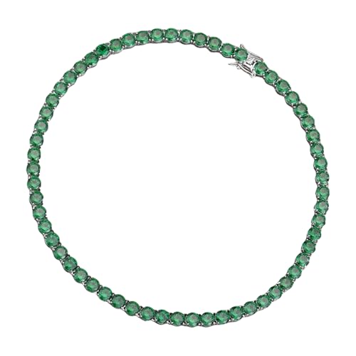Chaîne cubaine en diamants argentés avec finitions de haute joaillerie urbaine