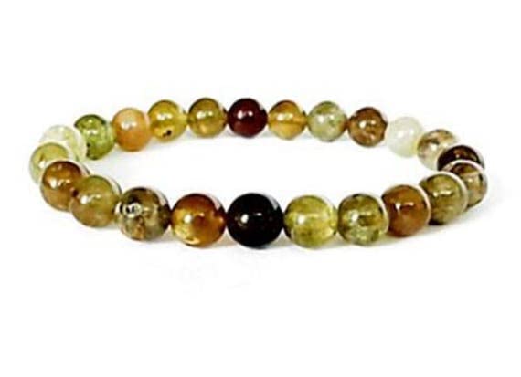 Grenat vert vertus bien-être et bracelet de méditation en perles de 8mm