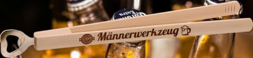 Kaltner Präsente XL Grillzange mit Flaschenöffner aus Fichtenholz | Männerwerkzeug Zange mit Fleischwender + Bieröffner | 30 cm x 3 cm, 1 Stück, Braun