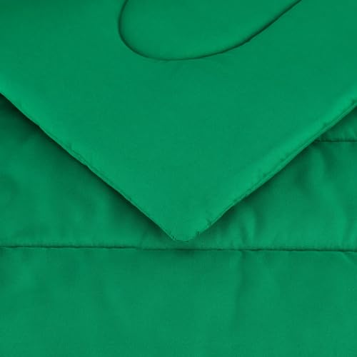 Image of Amazon Basics 7-Piece Soft, All-Season Microfiber Kid's Bed-in-a-Bag Bedding Set with Comforter, Sheets, Pillow Shams and Pillowcases, Full /Queen, Solid Green